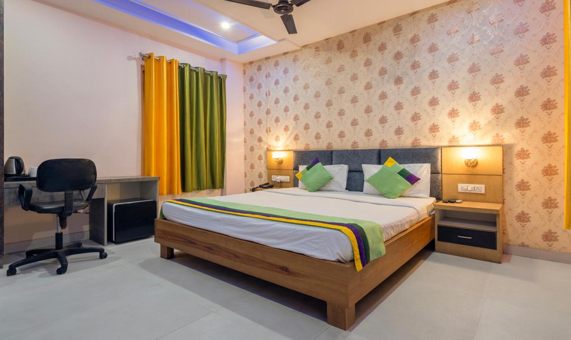 Treebo Shakuntalam, Near Lucknow Airport Hotel Kültér fotó
